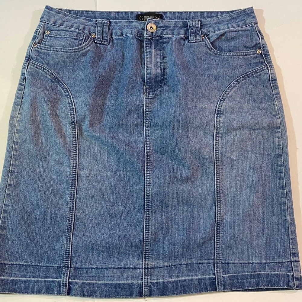VTG,Baccini Classic Blue Denim Skirt Size 12